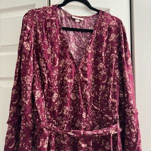 NWOT Floral long sleeve maxi / midi dress with pockets